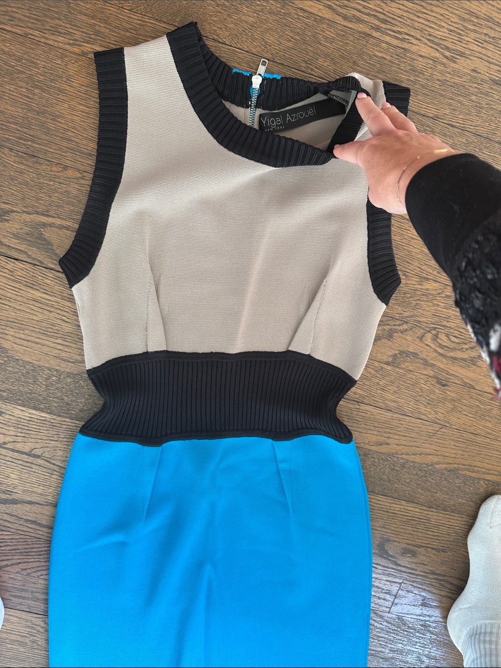 Yigal Azrouel Beige, Black & Bright Blue Colorblock Sheath Dress
